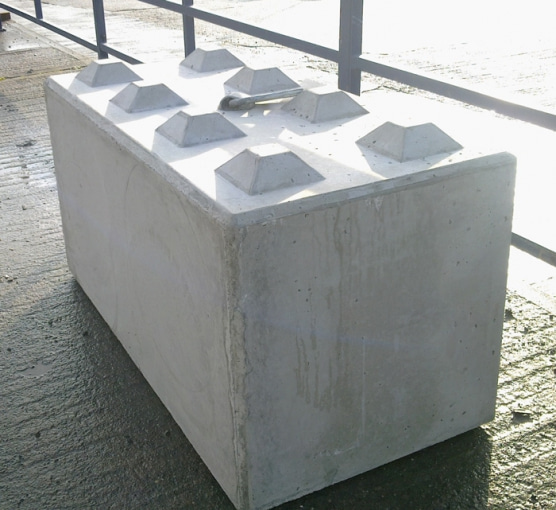 2400kg Concrete Blocks 3 1
