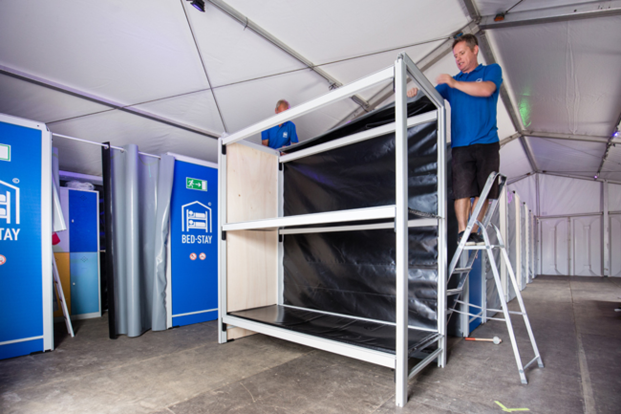 BED STAY fast assembly